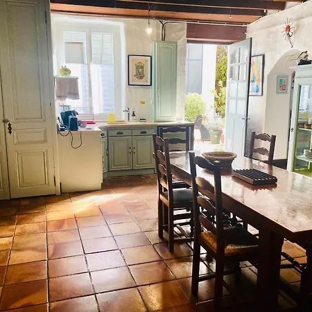 Charme Authentique A - Authentic Charm In - 120m2 Of Comfort-6 Personnes Apartment