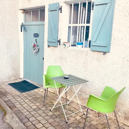Charme Authentique A - Authentic Charm In - 120m2 Of Comfort-6 Personnes * Corbas